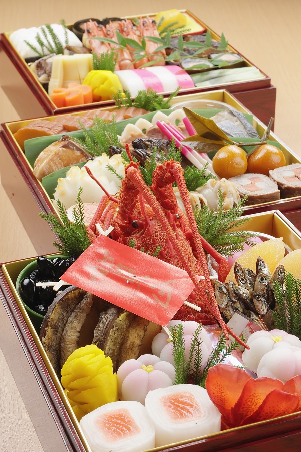 おせち三段重（約4人前）